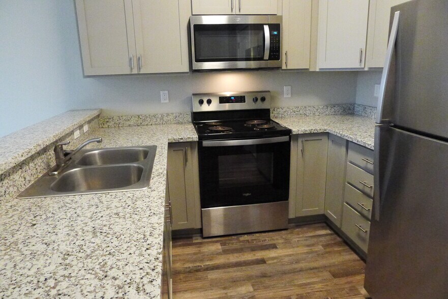 Kitchen - 1136 R St