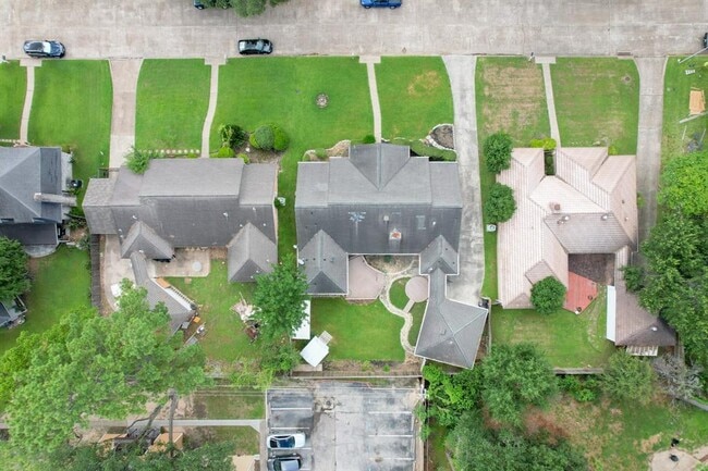 Building Photo - 5814 Old Lodge Dr