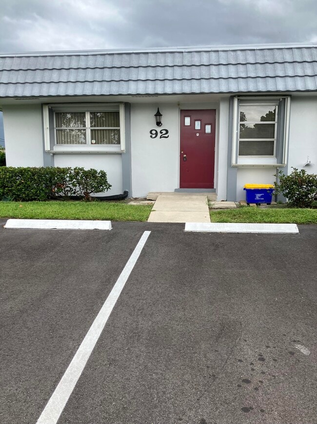 Primary Photo - 2886 Fernley Dr E