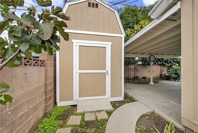 Building Photo - 4201 Franklin Ave