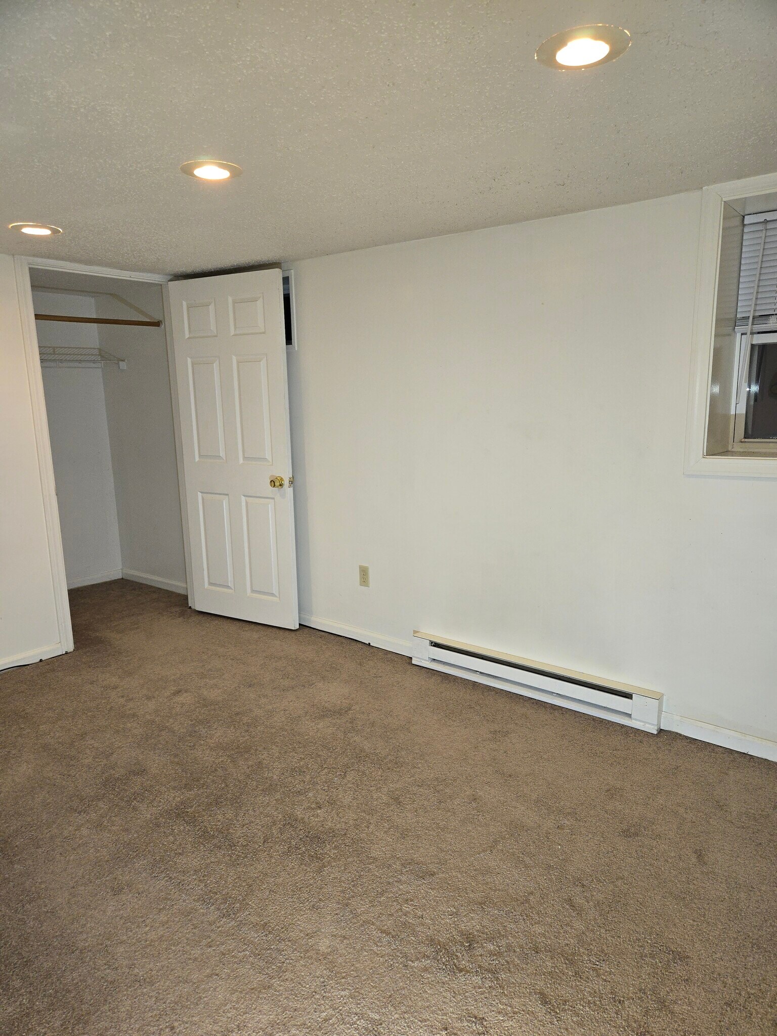 Building Photo - 63 10th St