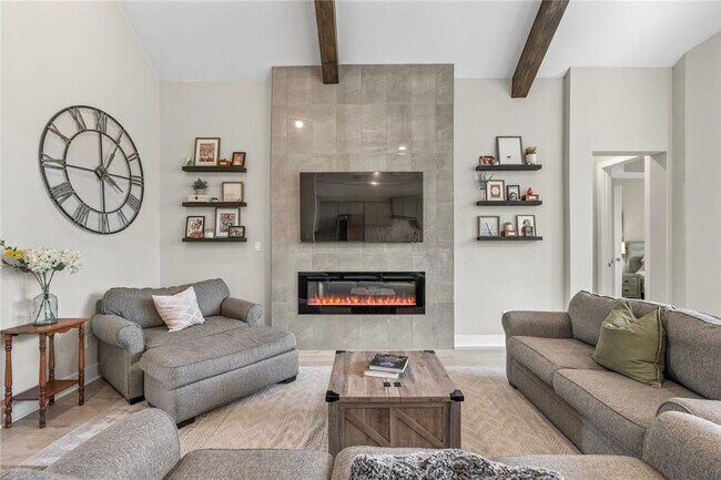 Building Photo - 533 Mallow Rd