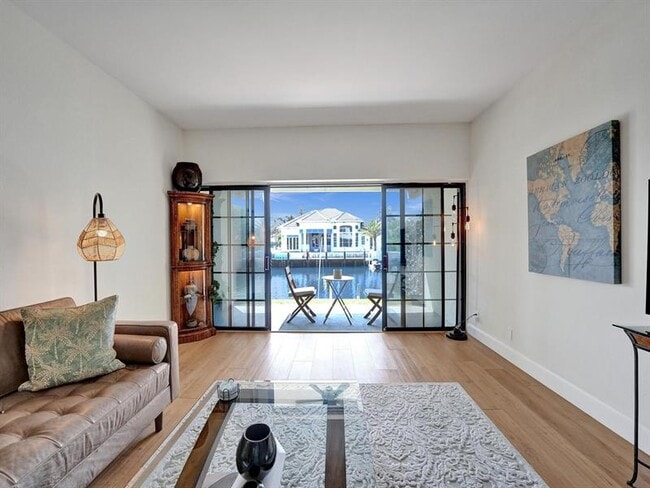 Building Photo - 4300 S Ocean Blvd