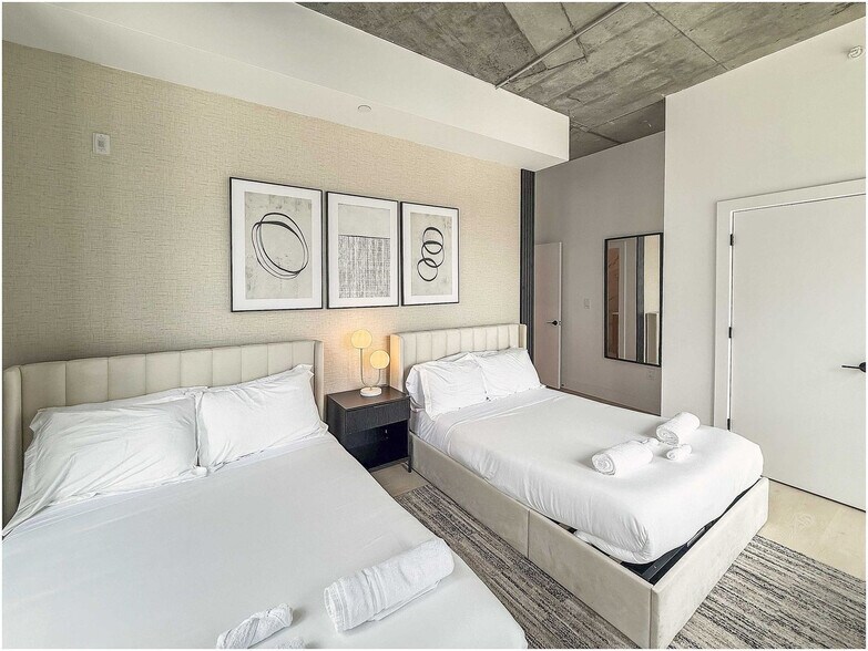 Building Photo - 1247 N 2nd St