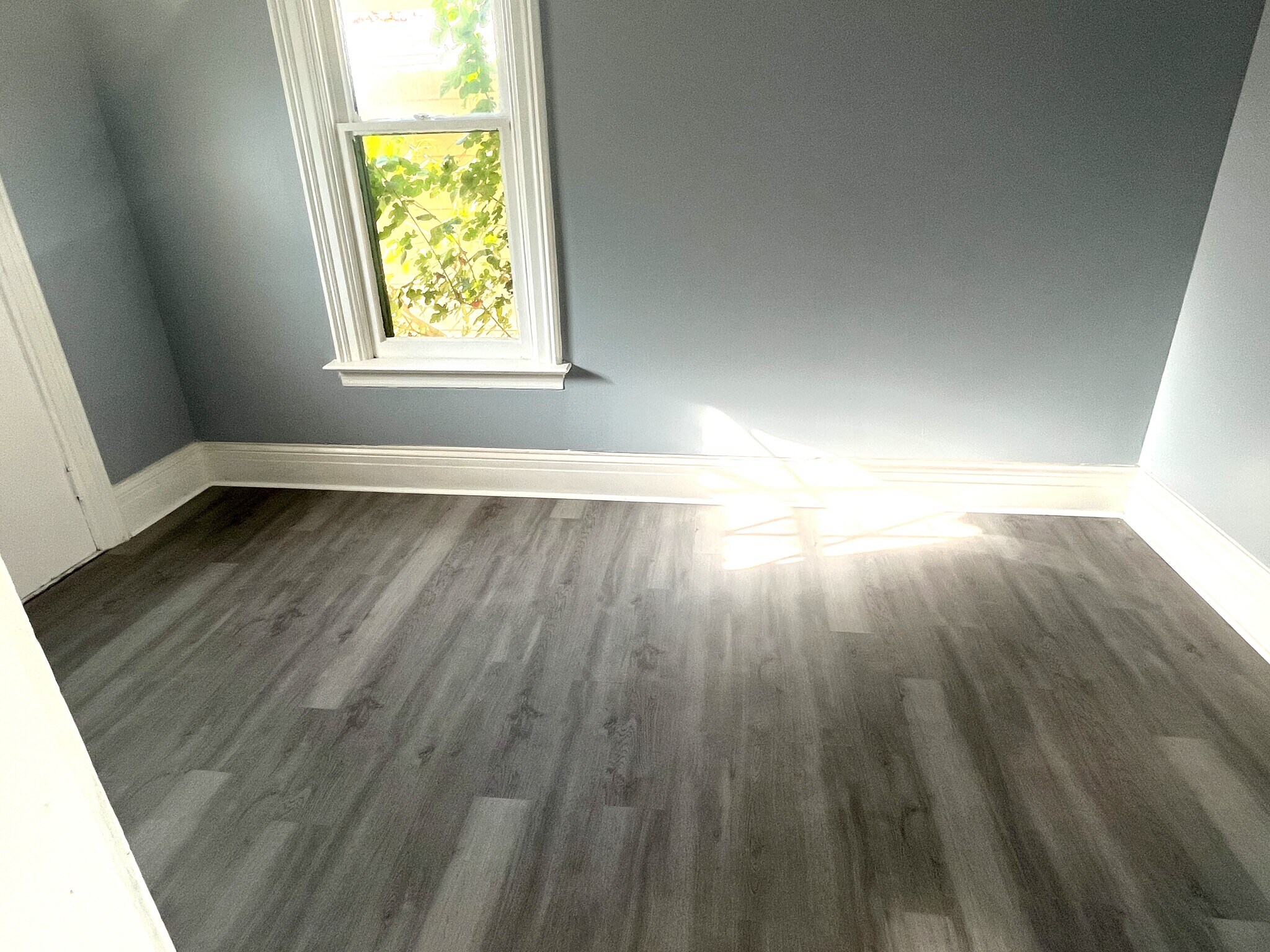 Building Photo - 715 Vine St