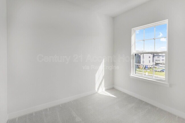 Building Photo - 14024 Sunrise Valley Dr