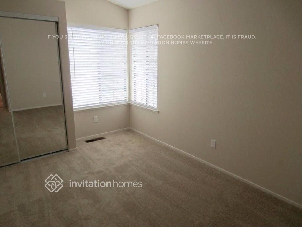 Building Photo - 2947 Filbert St