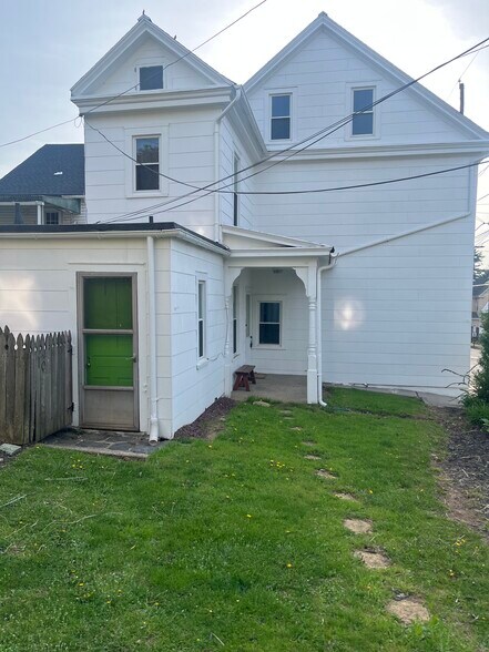 Primary Photo - 720 High St