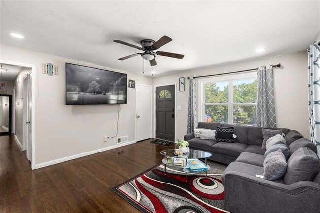 Building Photo - 4317 Brookside Dr