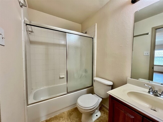 Building Photo - 1005 Tallahassee Dr