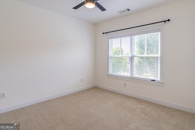 Building Photo - 829 Adler Ct