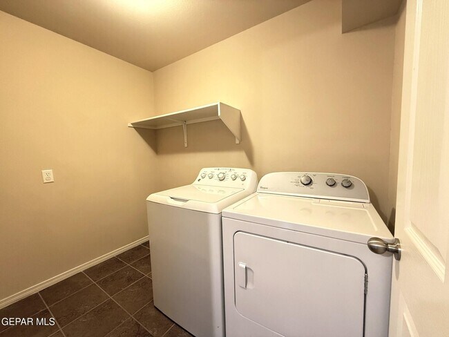Building Photo - 6305 Rosa Gandara Pl