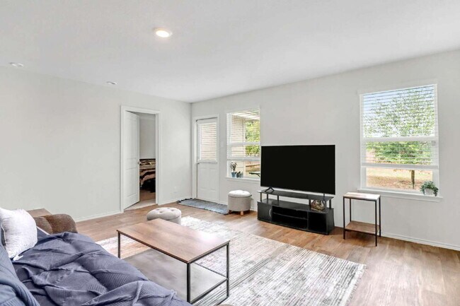 Building Photo - 15327 Shortwing