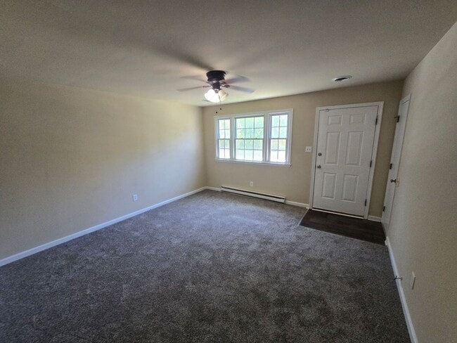 Building Photo - 3 bedroom in Hopewell