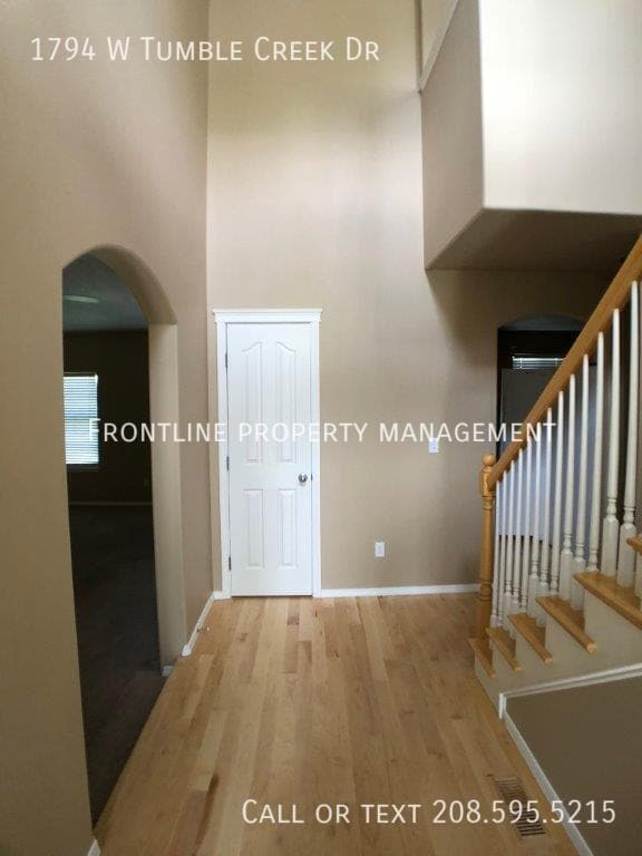 Building Photo - 1794 W Tumble Creek Dr