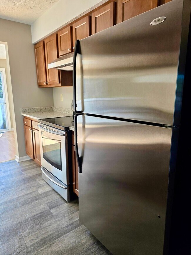 Building Photo - 3BR Townhome in Riverside Neighborhood of Belcamp!