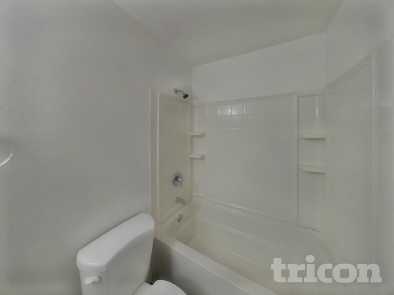 Building Photo - 5328 W Seldon Ln