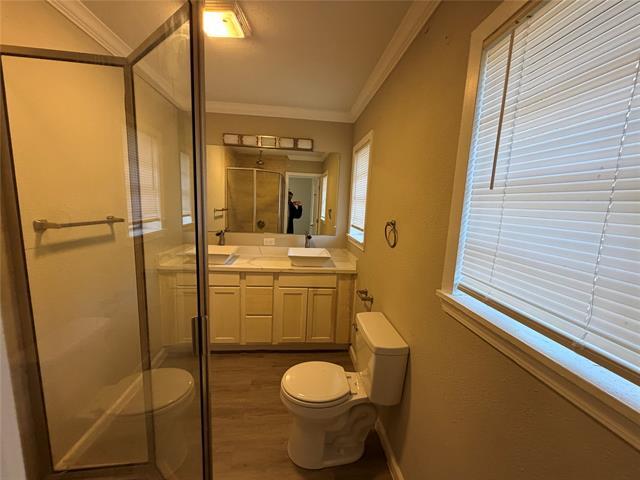 Building Photo - 4504 Hunter Ave