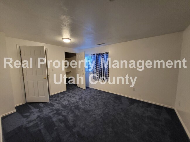 Building Photo - 572 S 1750 E St