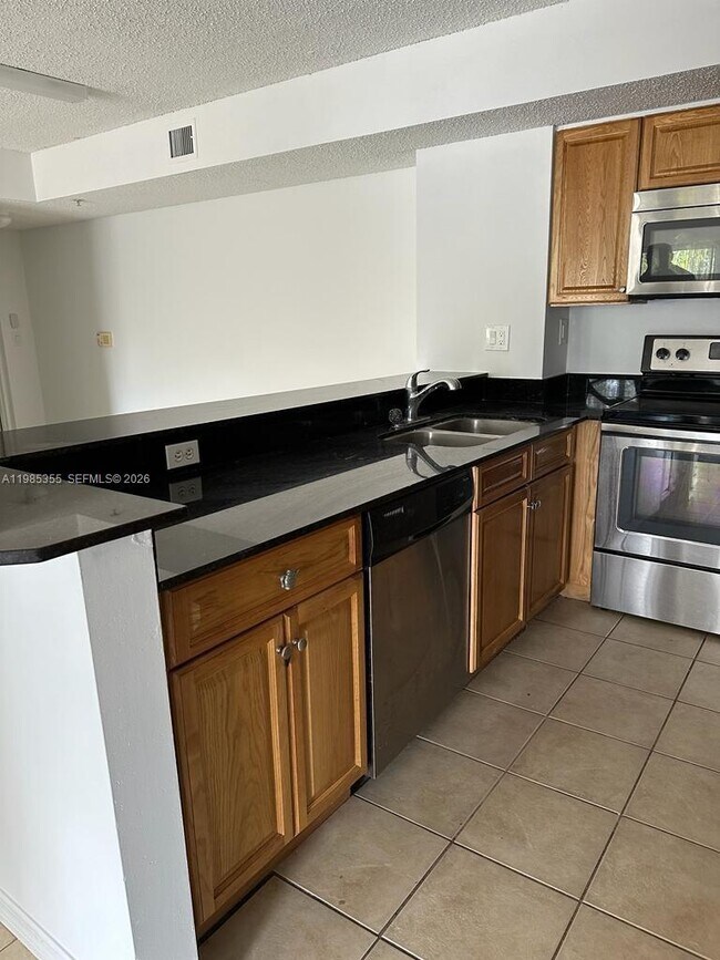 Building Photo - 3830 Lyons Rd