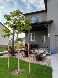 Building Photo - 1621 Alfalfa Ln