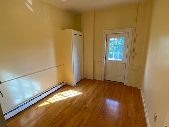 Building Photo - 79 Hawley St