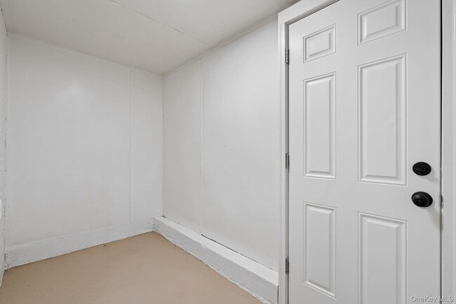 Building Photo - 93 Delafield St