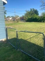 Building Photo - 1401 Hite blvd