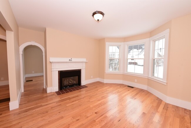 Building Photo - 2535 White Mountain Hwy