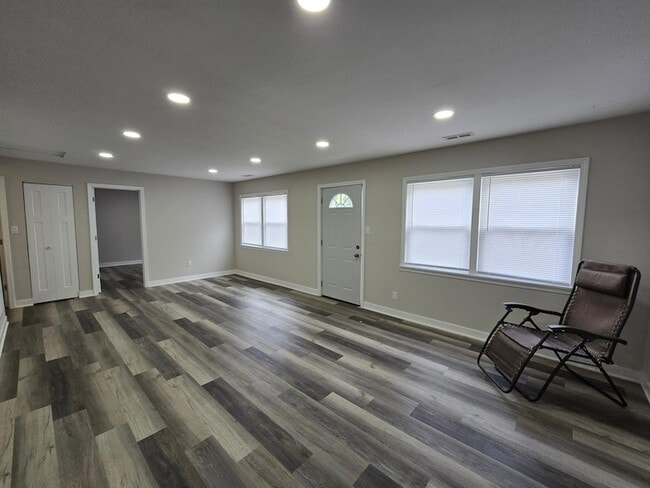 Building Photo - 4225 20th Pl