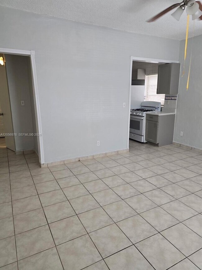 Building Photo - 215 30th St