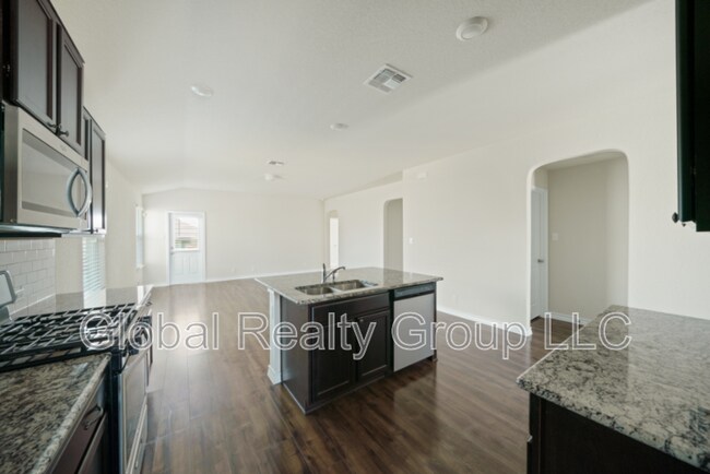 Building Photo - 213 Gravel Gray