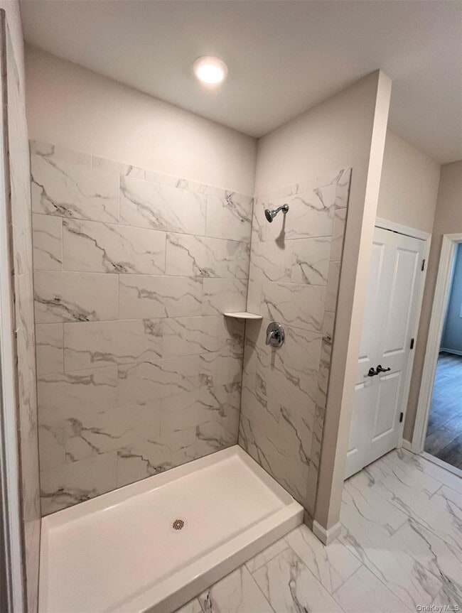 Building Photo - 411 Tower Ridge Cir