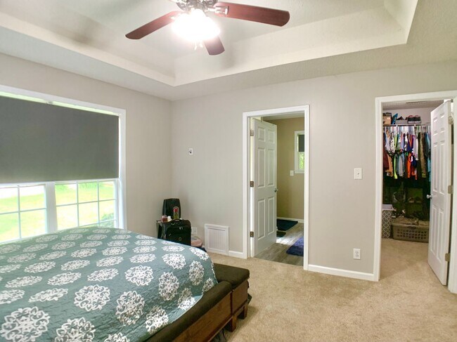 Building Photo - 4069 Challis Dr