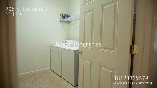 Building Photo - 208 S Roosevelt St