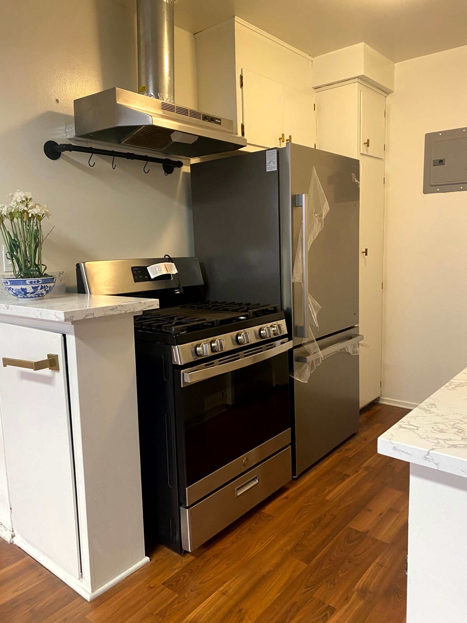 Building Photo - 911 N Harper Ave