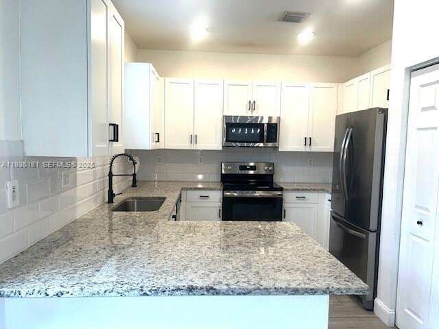 Building Photo - 5505 NW 27th Ct