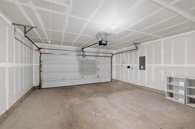 Building Photo - 9216 Grackle Pl