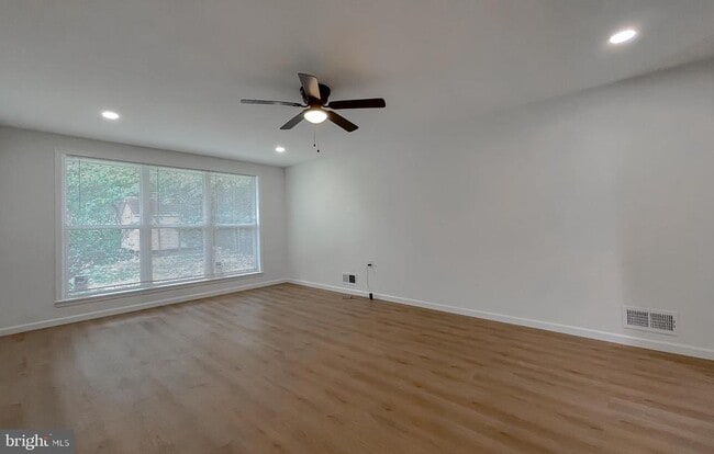 Building Photo - 7203 Westchester Dr