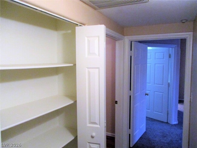 Building Photo - 833 Aspen Peak Loop