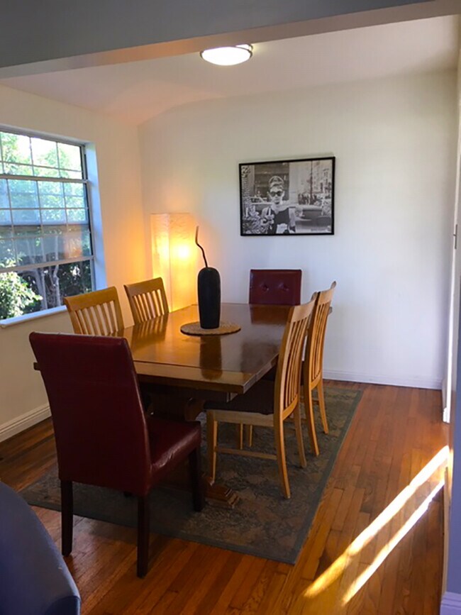 Dining Room - 3261 Military Ave