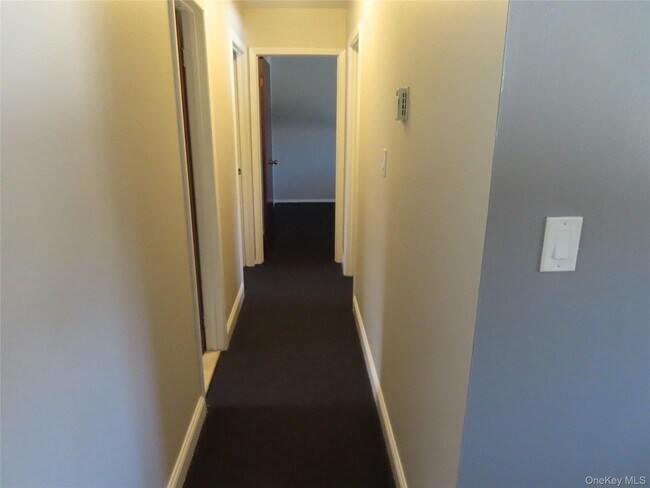 Building Photo - 1210 Smithtown Ave