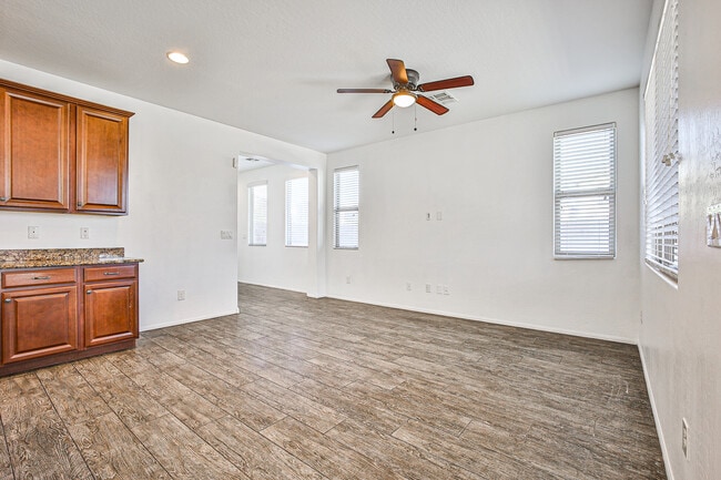 Building Photo - 6360 Beavertail Pond Ave
