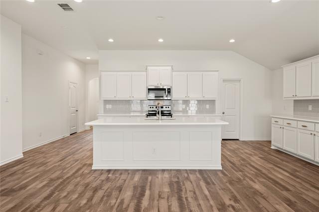 Building Photo - 3204 Montego Bay Ln