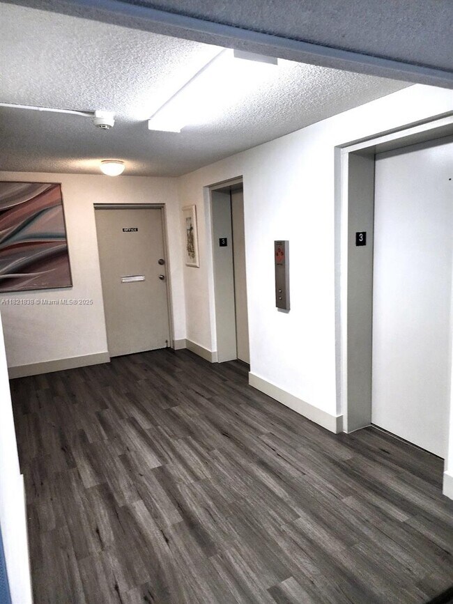 Building Photo - 22615 SW 66th Ave