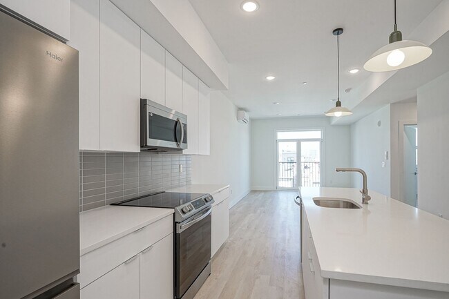 Building Photo - 2654 Coral St