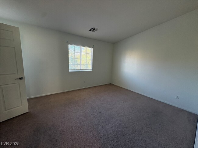Building Photo - 5409 Overland Express St