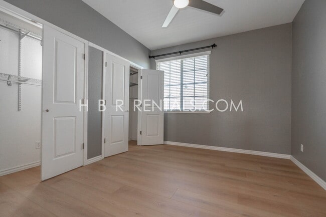 Building Photo - Spacious 5-Bedroom Home with First-Floor Bedrooms & Modern Finishes in Tracy!