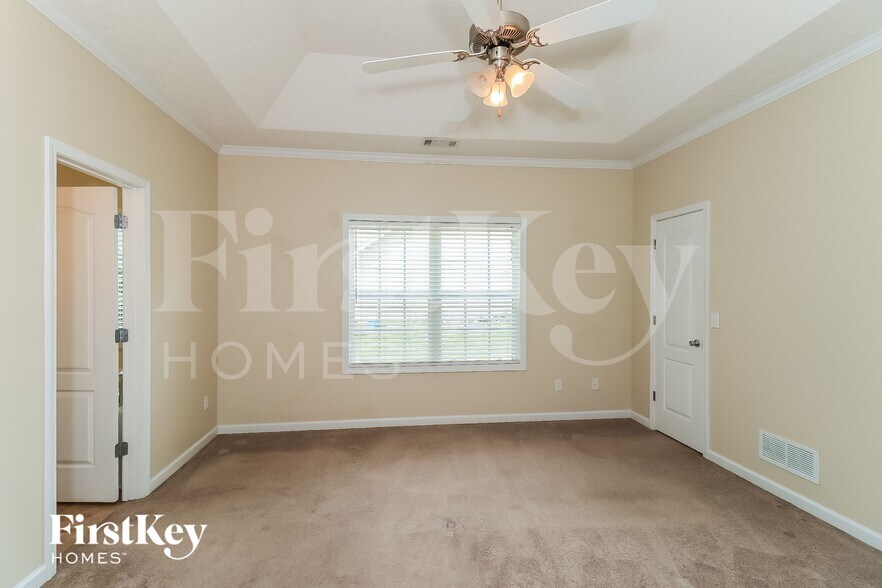 Building Photo - 85 Meadow Spring Ct