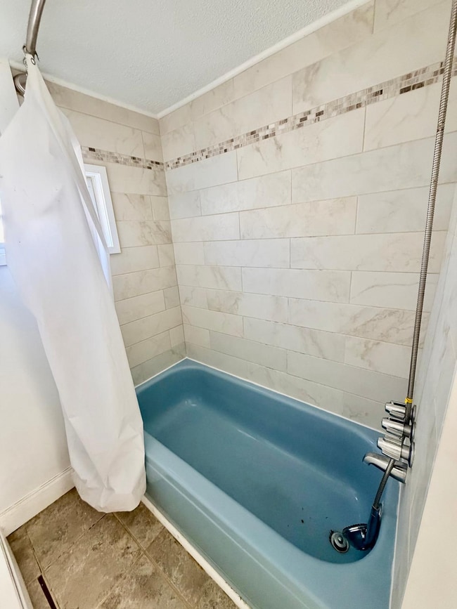 Building Photo - 3116 Salmon St